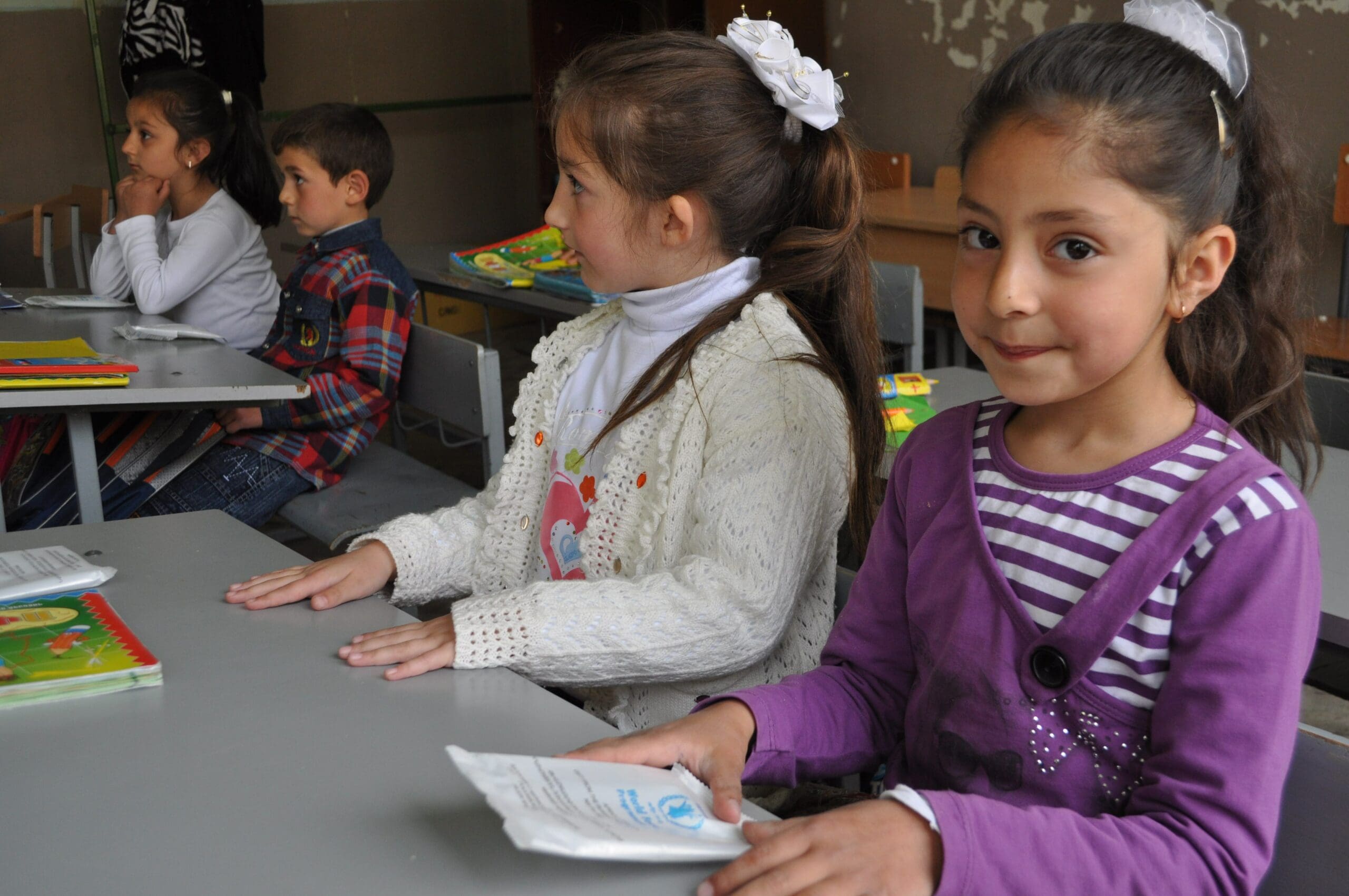 WFP provides hot soup and fortified bread in two-thirds of Armenia&#039;s schools.