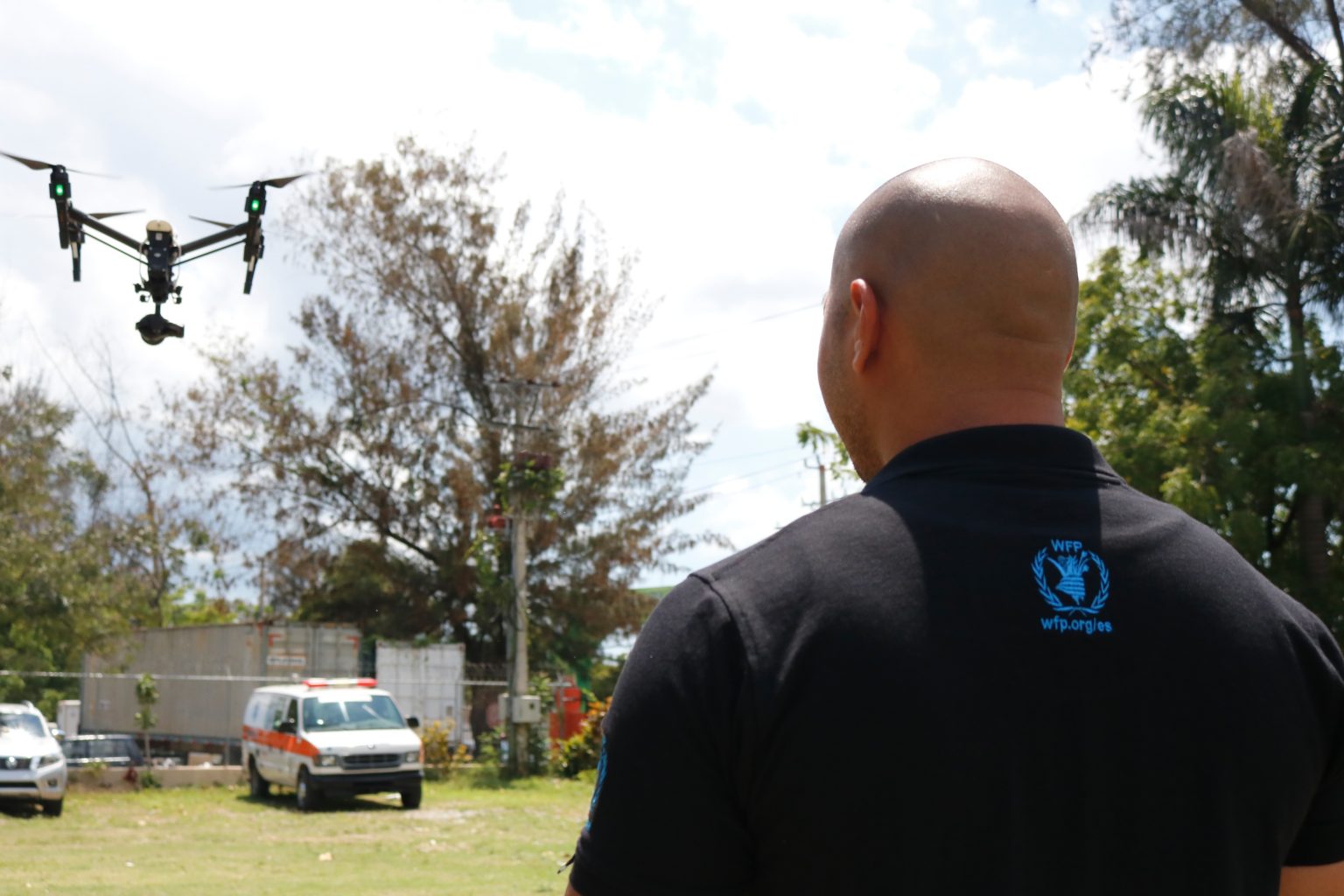 A WFP staffer in the Dominican Republic maneuvers a drone during one of four workshops conducted last year in disaster-prone countries.