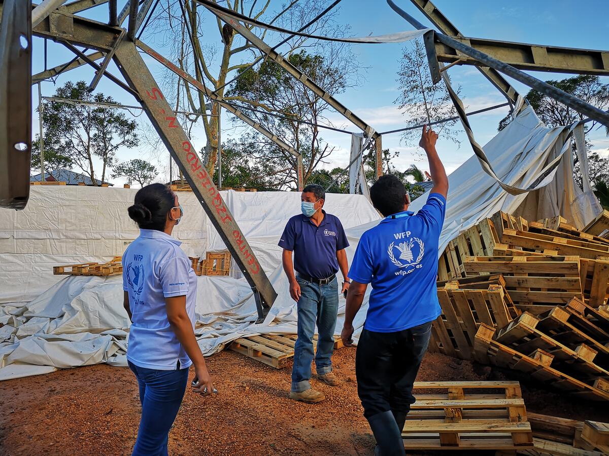 WFP staff Virgilio Zapata inspects the damage WFP warehouse in the town of Bilwi after Cat-5 Hurricane Iota made landfall on the Caribbean Coast of Nicaragua on 16 November 2020.

Hurricane Iota hit the Caribbean coast of Nicaragua leaving devastation on its path in the town of Bilwi.