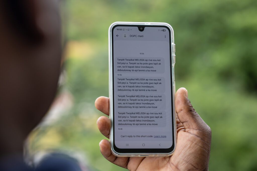 Early warning texts as Hurricane Melissa approaches